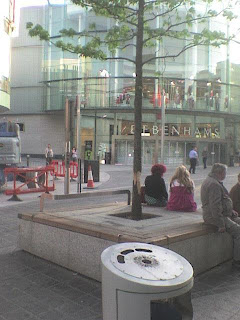 Nytt senter i Liverpool, som heter noe med Paradise, eller Liverpool One, eller noe. (In Norwegian).