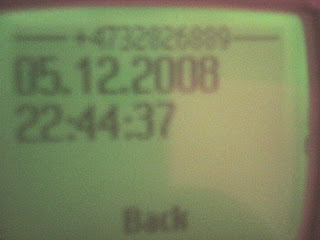 Mer telefonterror fra faren min. (In Norwegian).